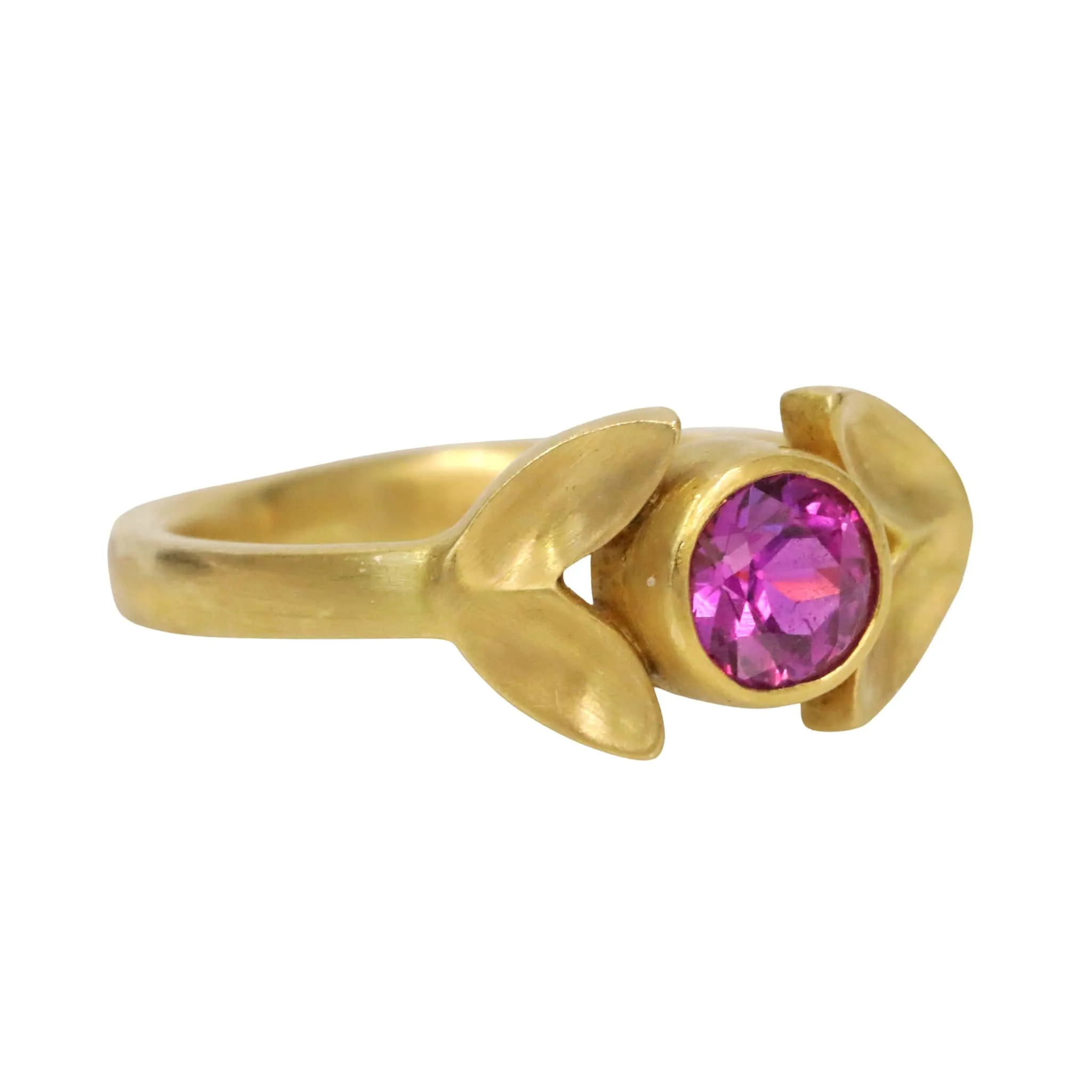 20K Gold Laurel Ring Bezel-Set Pink Sapphire Center