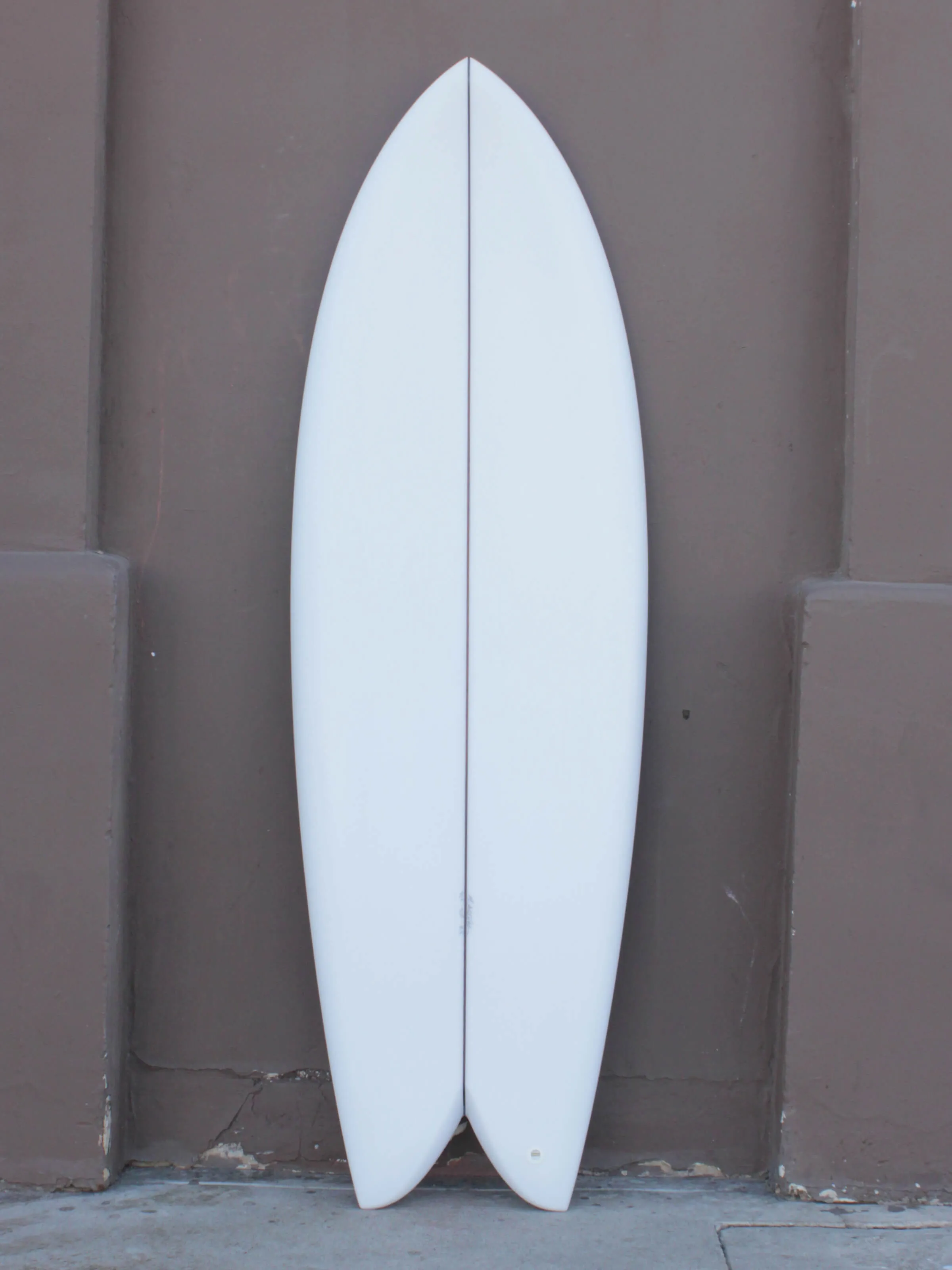 Arenal Sidecut Fish Sculpture (5'6)