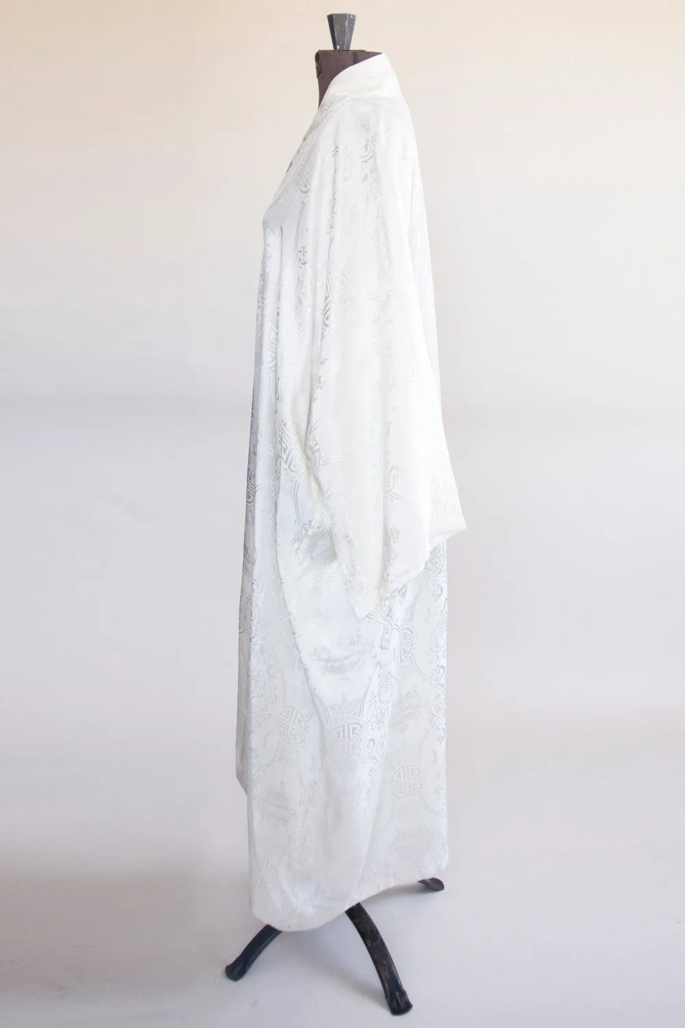 Vintage Women's Intimates: Ivory Silk Kimono