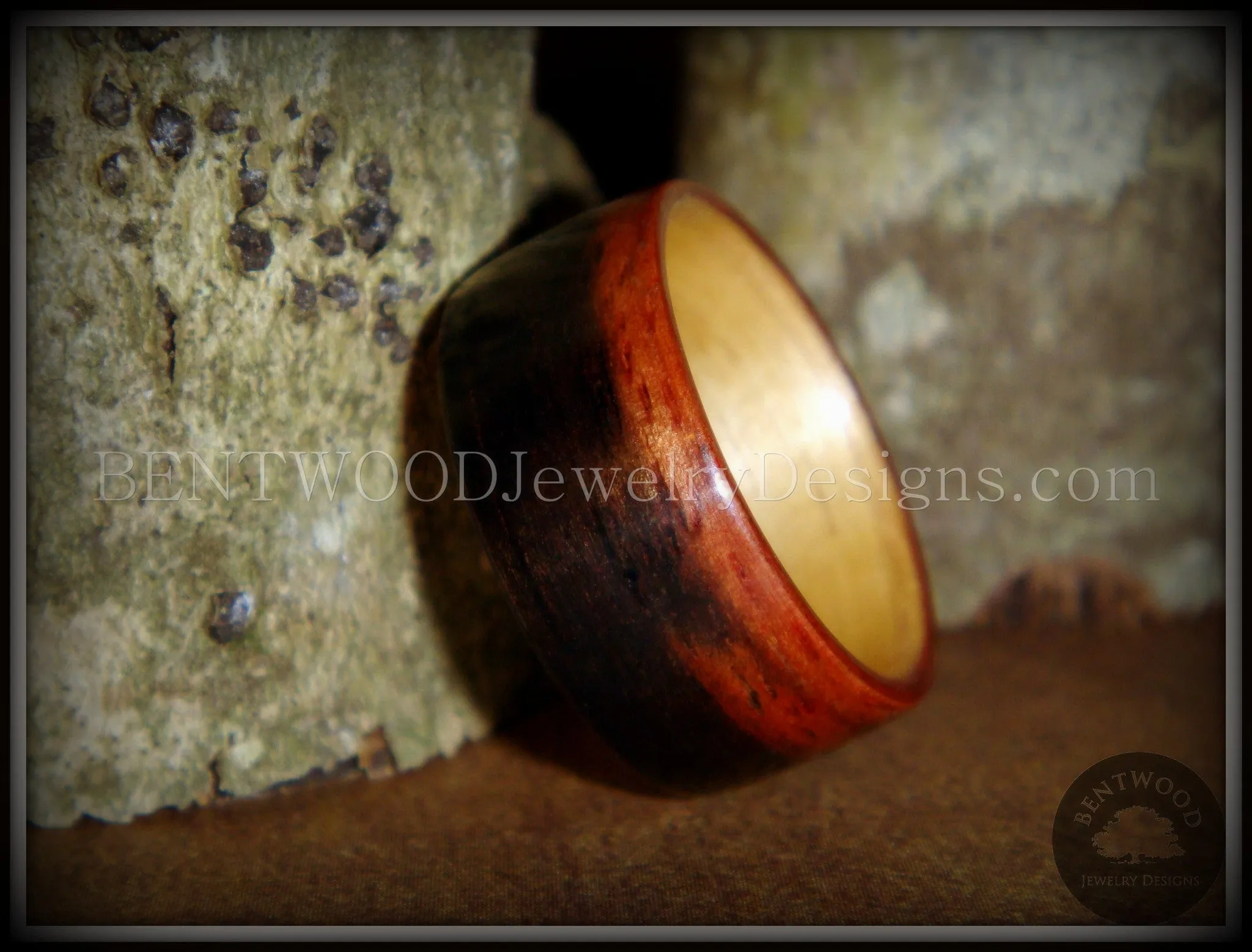 Macassar Ebony Wood Ring (Striped) with Maple Liner Bentwood Ring Using Bentwood Process