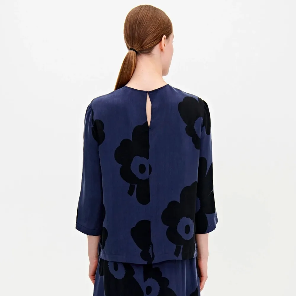 Flower Patterns Cropped Casual Office Style by marimekko