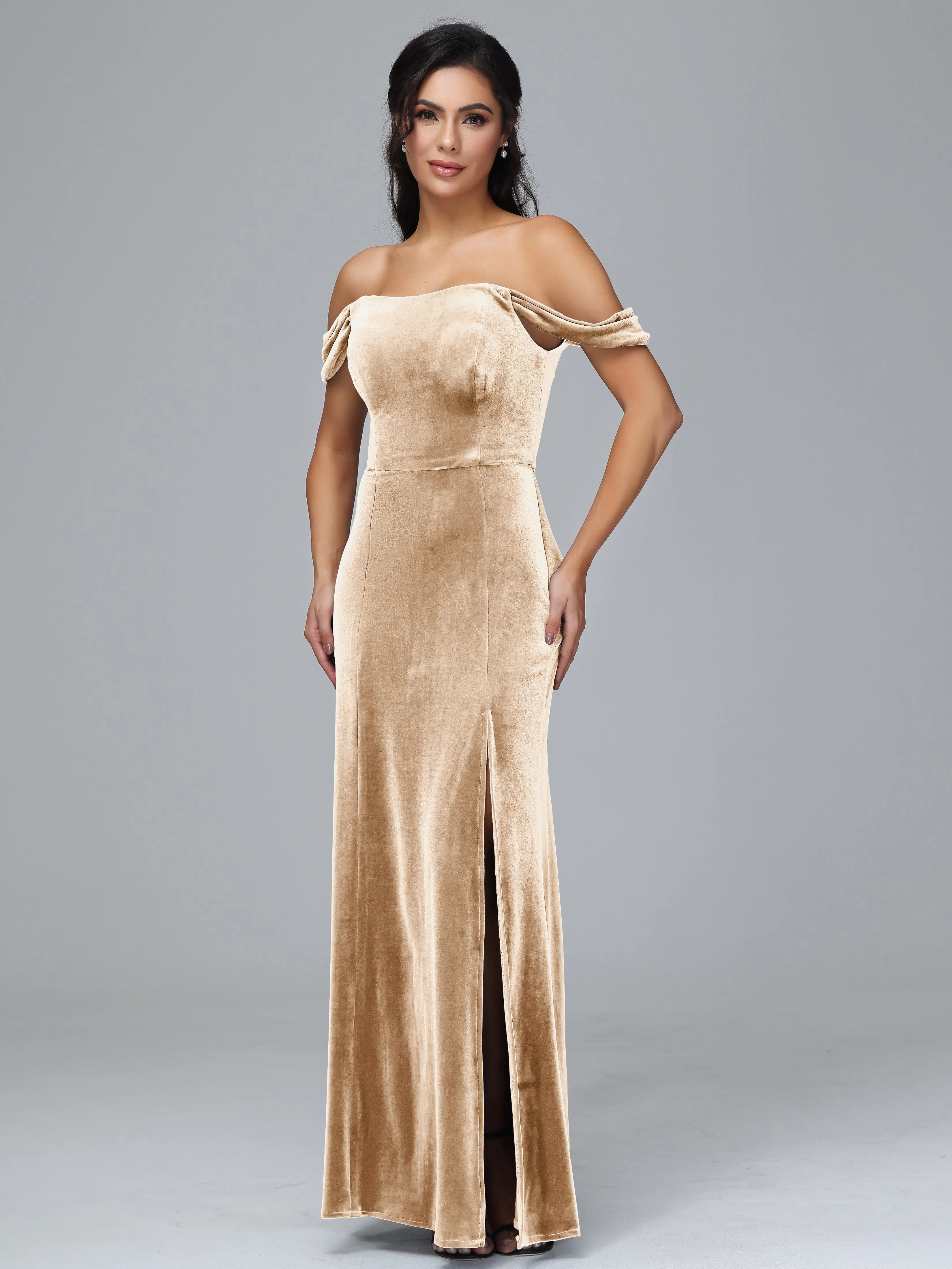 Grande Taille Honorary Bridesmaid Velvet Open Arm Shoulderless Gown