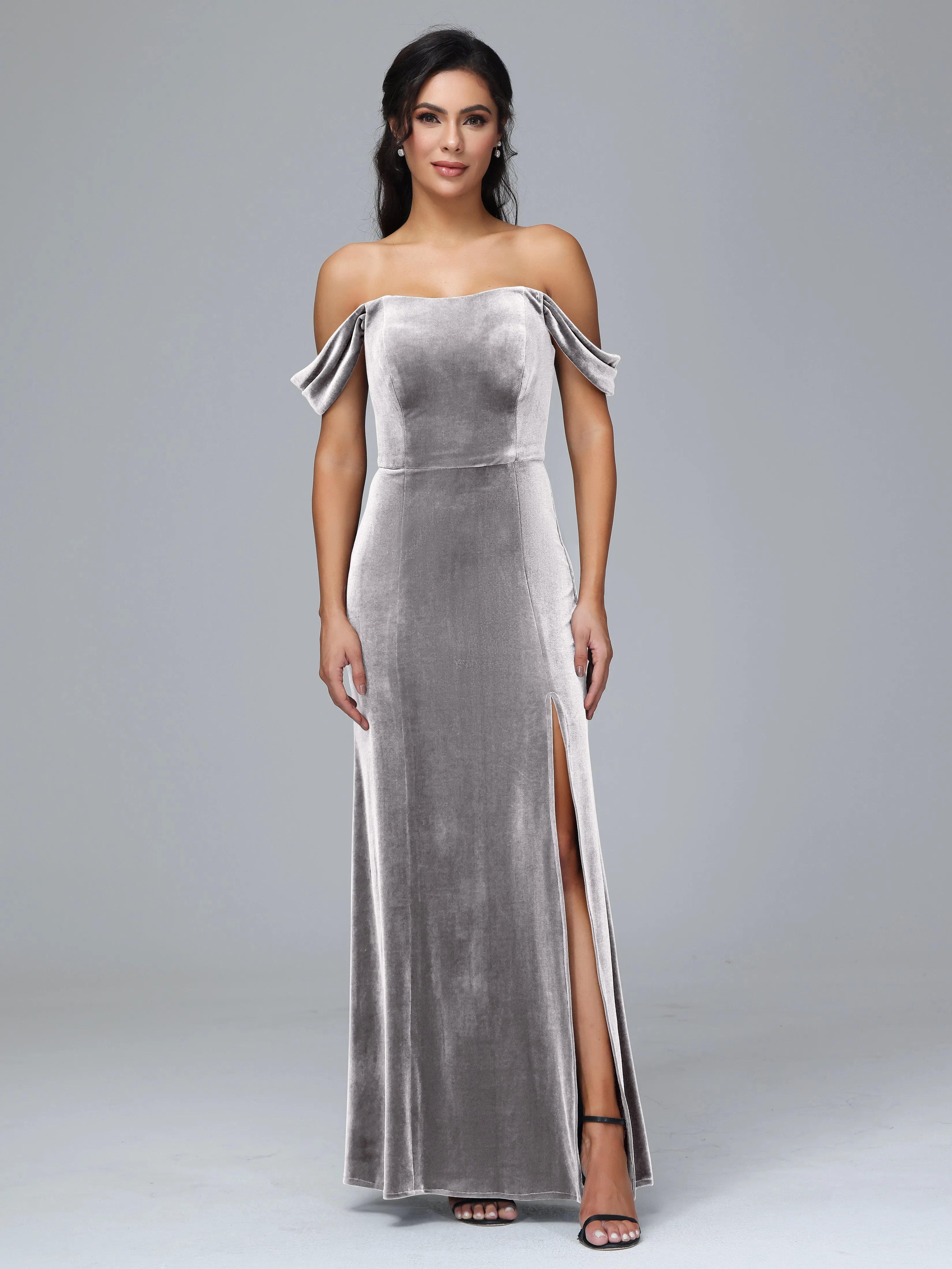 Grande Taille Honorary Bridesmaid Velvet Open Arm Shoulderless Gown