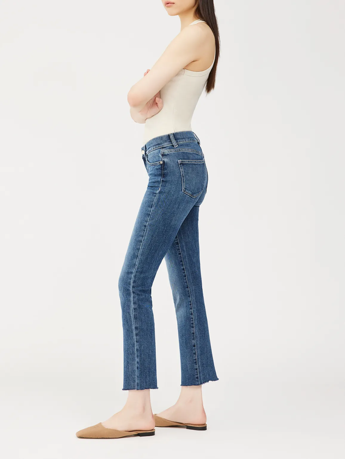 Mara Straight Mid Rise Ankle Jean